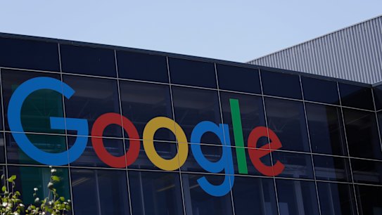 EU threatens Google with 'break-up'