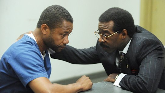 Cuba Gooding jnr (left) as O.J. Simpson and Courtney B. Vance as Johnnie Cochran.