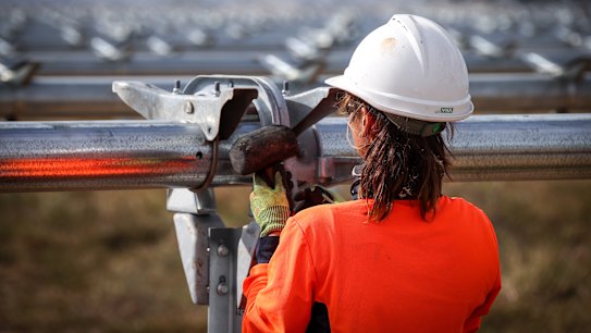 Construction jobs are shrinking in large-scale renewables sector in part because of uncertain government policy, the industry says.