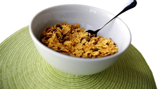 Kellog's  has relented to months of pressure to include health star ratings on its cereal products.

