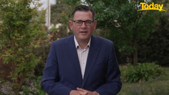 Victorian Premier Daniel Andrews has slammed Prime Minister Scott Morrison over his vaccine mandate comments.