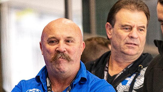 Charges against CFMEU pair dropped in blackmail case