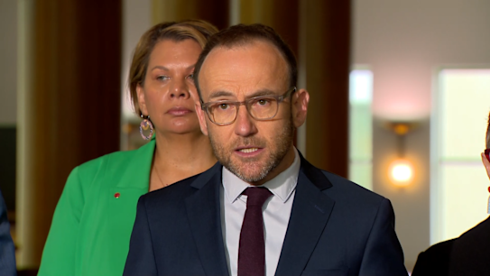 Federal Greens leader Adam Bandt has threatened to sue Mark Dreyfus over comments the attorney-general made about pro-Palestine protests yesterday.