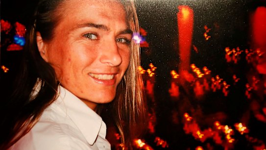 She was a nurse. So why did Helen shun conventional cancer treatment?