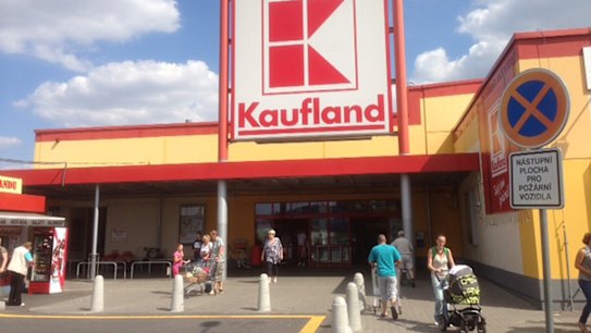 Coles, Woolies under siege as German giant Kaufland eyes five superstores