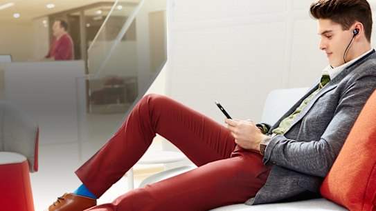 With Apple 7 ditching the jack, expect a boom in bluetooth headhones.