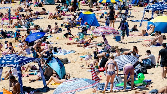 Little Bay beach on the long weekend, locals commented that they only see it this busy on Christmas and New years day. 5th Oct 2020. Photo: Edwina Pickles / SMH