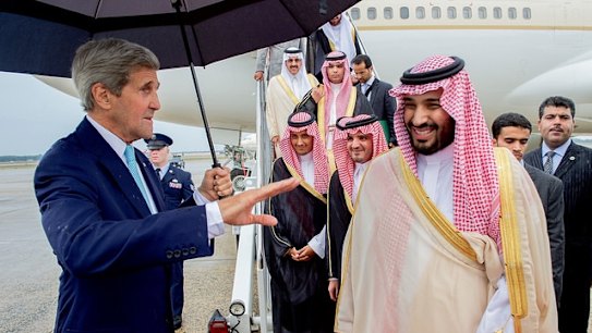 Long robes not necessary attire for Saudi women, says senior cleric