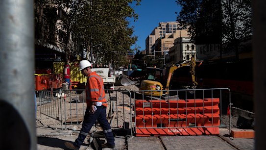 Spanish builder claims state failed to reveal full facts on light rail