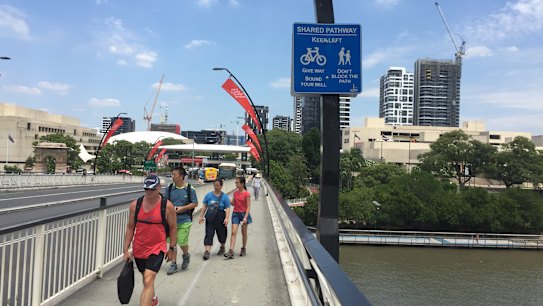 Shared space for pedestrians and cyclists 'narrow' on Victoria Bridge