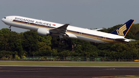 tra10-flighttest
Singapore Airlines Boeing 777-300
