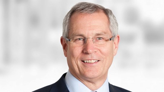 ASIC benches top AMP lawyer as Clayton Utz hits back over report