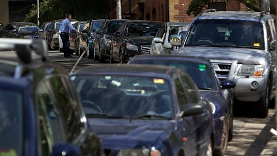 The cost of on-street parking in New York tends to be cheaper than Sydney, with fees of $US3.50 ($4.55) per hour in Manhattan and $US1 ($1.30) elsewhere in the city; on-street parking in central Sydney is $1.70-$7 per hour.