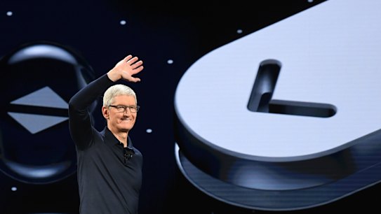 Apple joins the war on Facebook over privacy