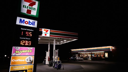 Underpayment of staff at 7-Eleven franchises is under Senate scrutiny.  