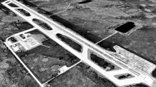 An aerial view of the runway in 1995.
