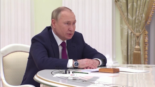 Hungary would like to increase natural gas imports from Russia under a long-term bilateral contract, Prime Minister Viktor Orban said on a visit to Moscow, as he confirmed that he was on a peace-keeping mission regarding Ukraine.