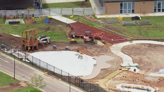 Thousands of NSW students to remain at home this week due to asbestos-contaminated mulch.