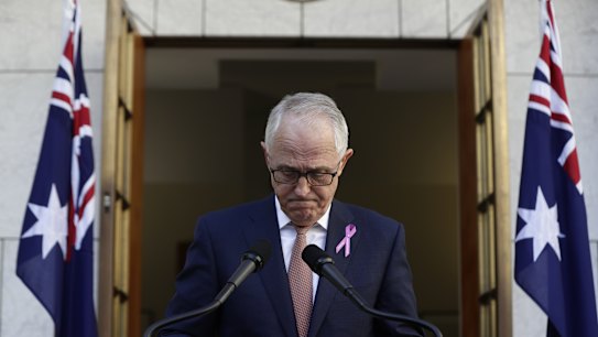 PM bans sex between ministers and staff and calls on Barnaby Joyce to consider his position