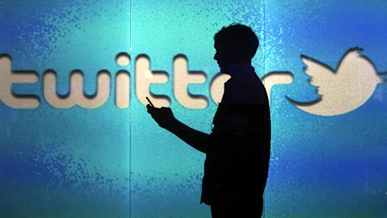 California could require Twitter, Facebook to disclose bots