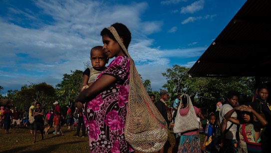 ***EMBARGOED FOR GOOD WEEKEND, NOVEMBER 07/18 ISSUE***pregnant Hewa Bogoami, from Idiamabi Village attending Mogulu markets she is expecting her fifth child. Mogulu PNG 28th September 2018 Photo by Louise Kennerley PAPUA NEW GUINEAÂ  SMH