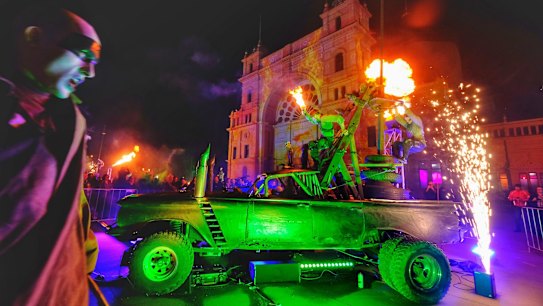 Mad Max at White Night.