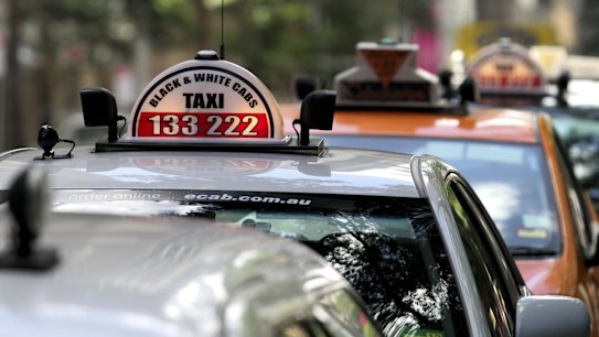 The graph that shows exactly when Uber wounded Brisbane's taxis