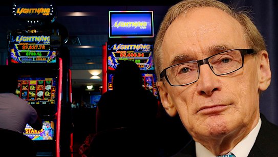 No regrets, says Bob Carr, despite 'bargain with the devil' on poker machines