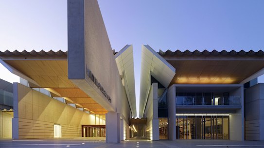 Portrait Gallery spent $700,000 on repairs in 2012, more needed already