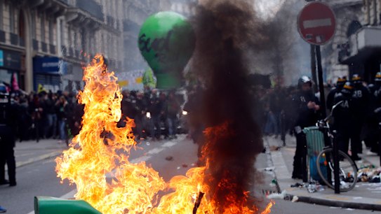 Discontent towards Macron's reforms spreads beyond French railways