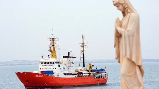 As Italy's new leaders get tough on migrants, Spain steps up