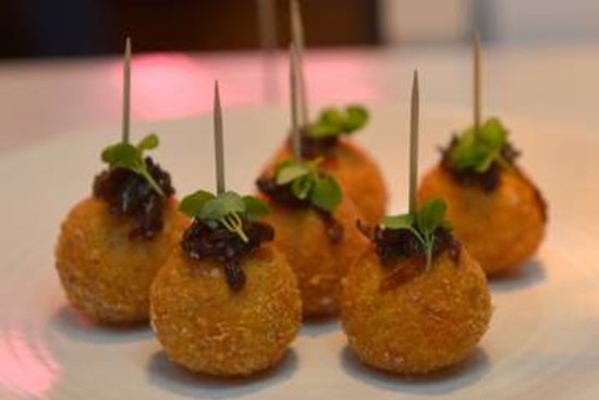 Arancini-smoked aioli.