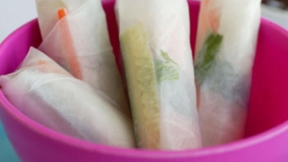 Chicken, carrot and capsicum rice-paper rolls