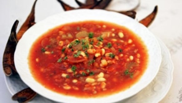Spicy lentil soup