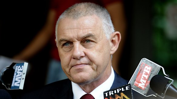 Former homicide detective Ron Iddles is quitting as police union boss. 