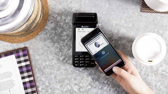 Allowing banks to team up in Apple Pay negotiations would reduce competition to provide the payment services customers want, the ACCC said.