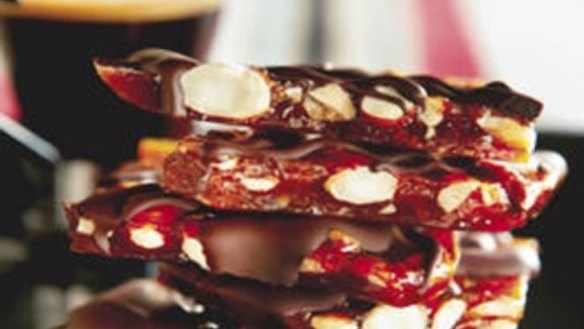 Smoked almond and chocolate brittle