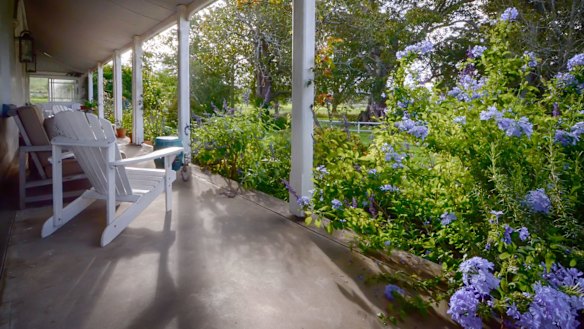 Verandah
SunNov10Review
Terragong 1858