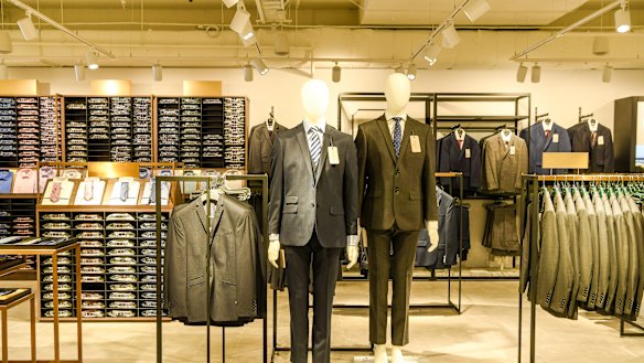 Will malls will be able to stall a rising wave of store closures?