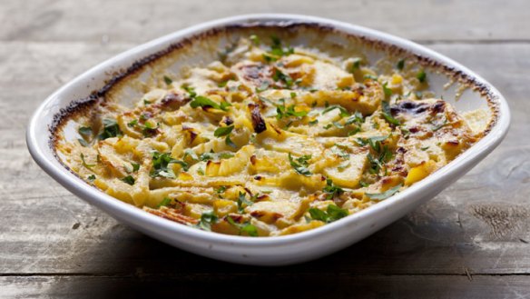 This fennel gratin makes a hearty winter accompaniment for slow-cooked lamb shoulder or pot-roast chicken.