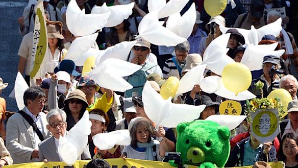Thousands in Tokyo nuclear power rally