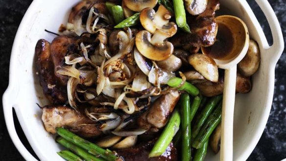 Flavoursome and quick: Chicken, mushroom and asparagus stir-fry.
