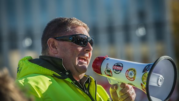 CFMMEU ACT secretary Jason O'Mara at a snap protest outside the ACT Legislative Assembly. 