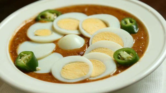 Ful breakfast: the broad bean-based stew-like ful dish.