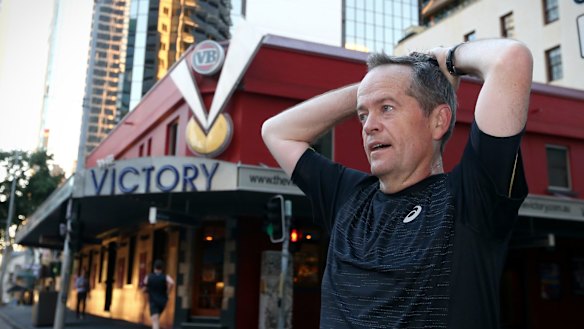 Opposition Leader Bill Shorten began his morning in Brisbane on Wednesday with a 6.5 kilometre run. 