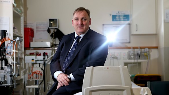 Healthscope's outgoing CEO Robert Cooke angered shareholders by selling 1.4 million shares before a profit warning last year