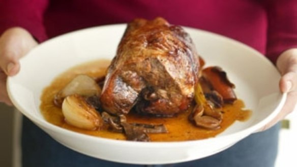 Pot-roasted veal with porcini mushrooms