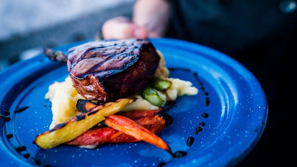 Angus steak with creamy garlic mash, capsicum and broccoli.