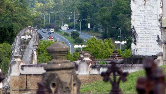 The Northern Link will take traffic underneath the Toowong Cemetery.
