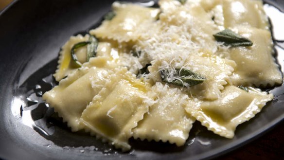 Ravioli al tartufo con burro e salvia: Truffle ricotta ravioli with sage burnt butter.